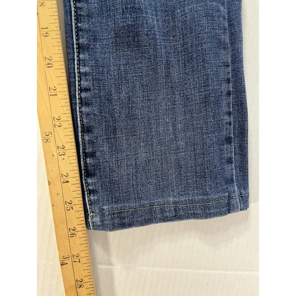 Levi's Classic Straight Jeans Women 8 Medium‎ Wash Denim Stretch W29 L30